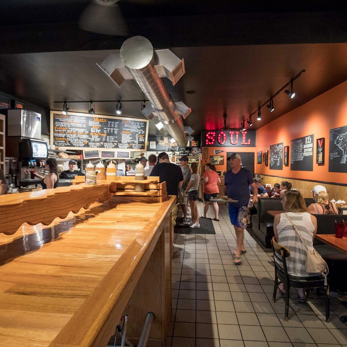 B.T.'s Smokehouse restaurant in Sturbridge