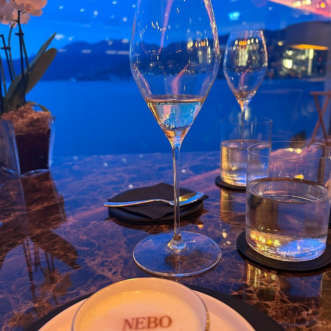 Nebo by Deni Srdoč