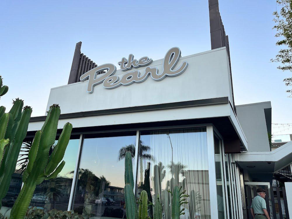 The Pearl Restaurant restaurant in San Diego, United States