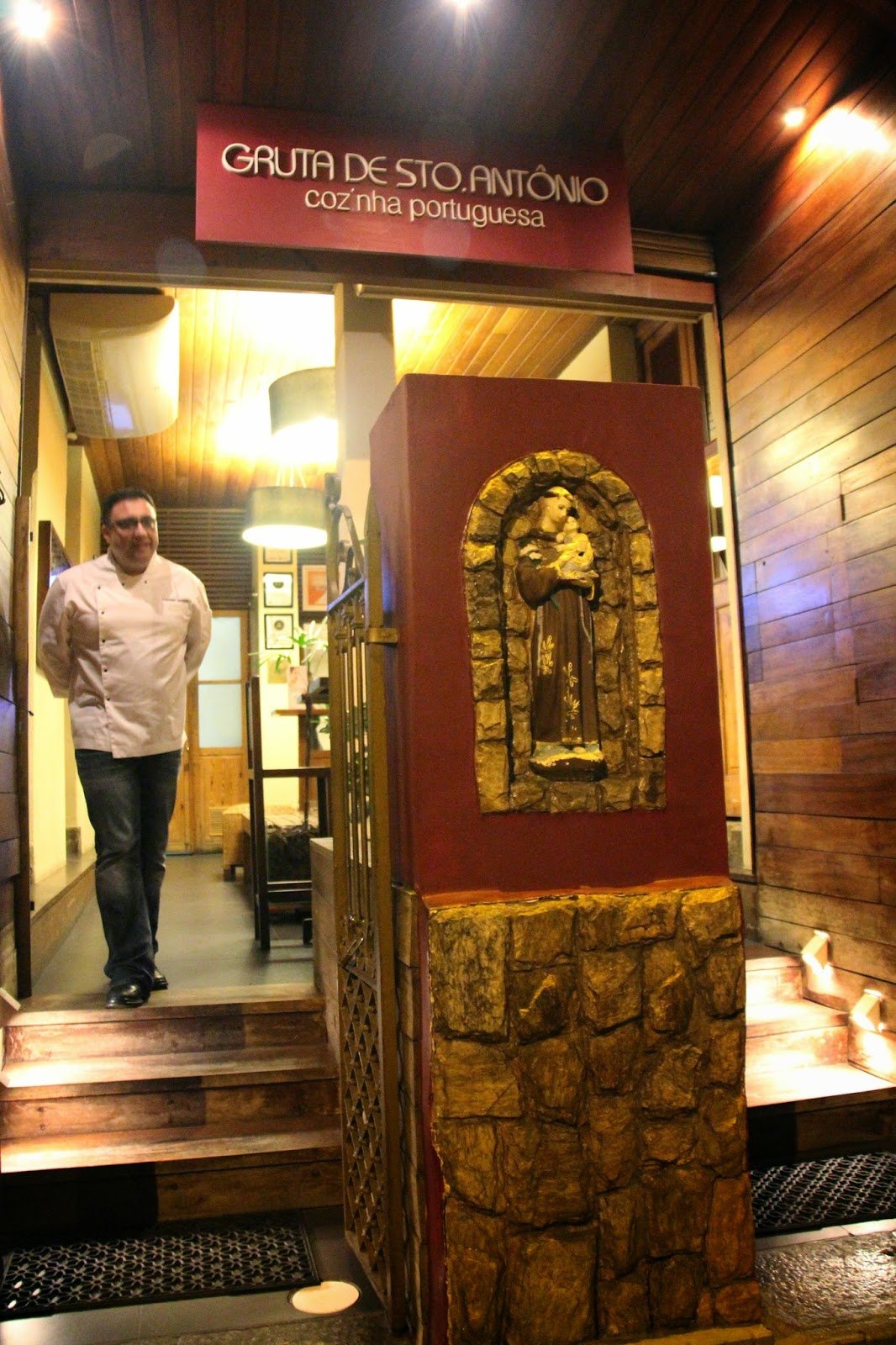 Gruta de Santo Antônio, Restaurant in Niteroi