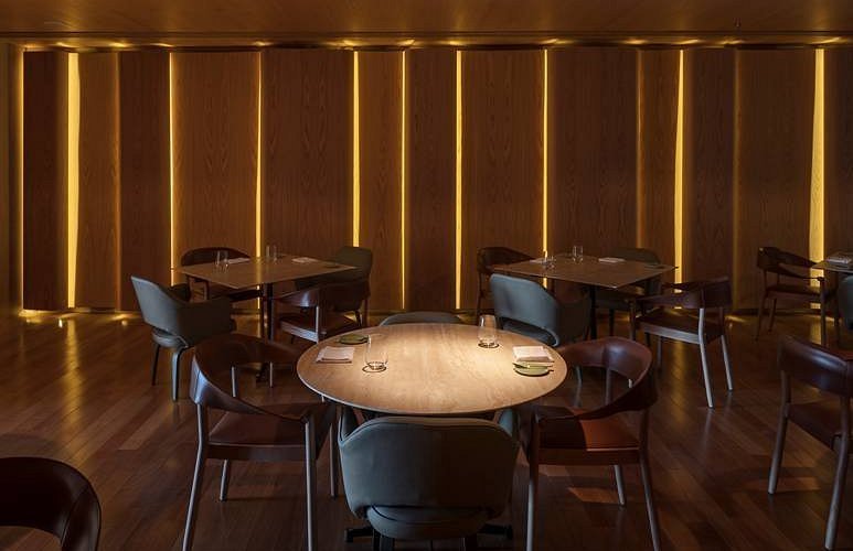 Emile Restaurant