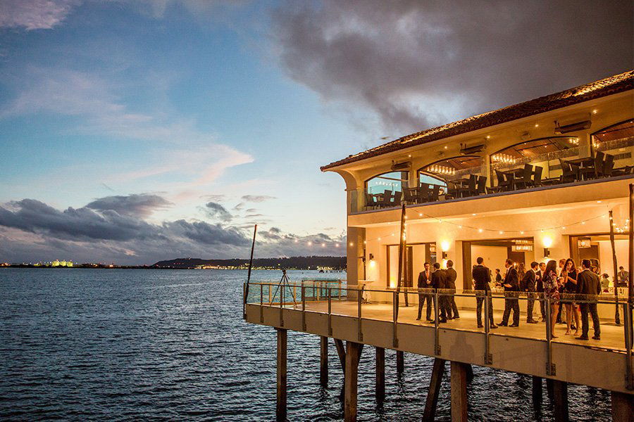 Tom Hams Lighthouse, Restaurant in San Diego
