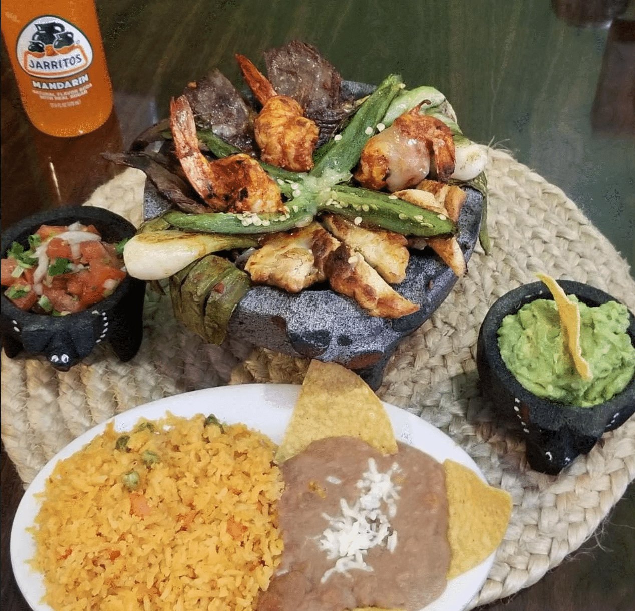 Los Tres Chilitos, Restaurant in Jersey City