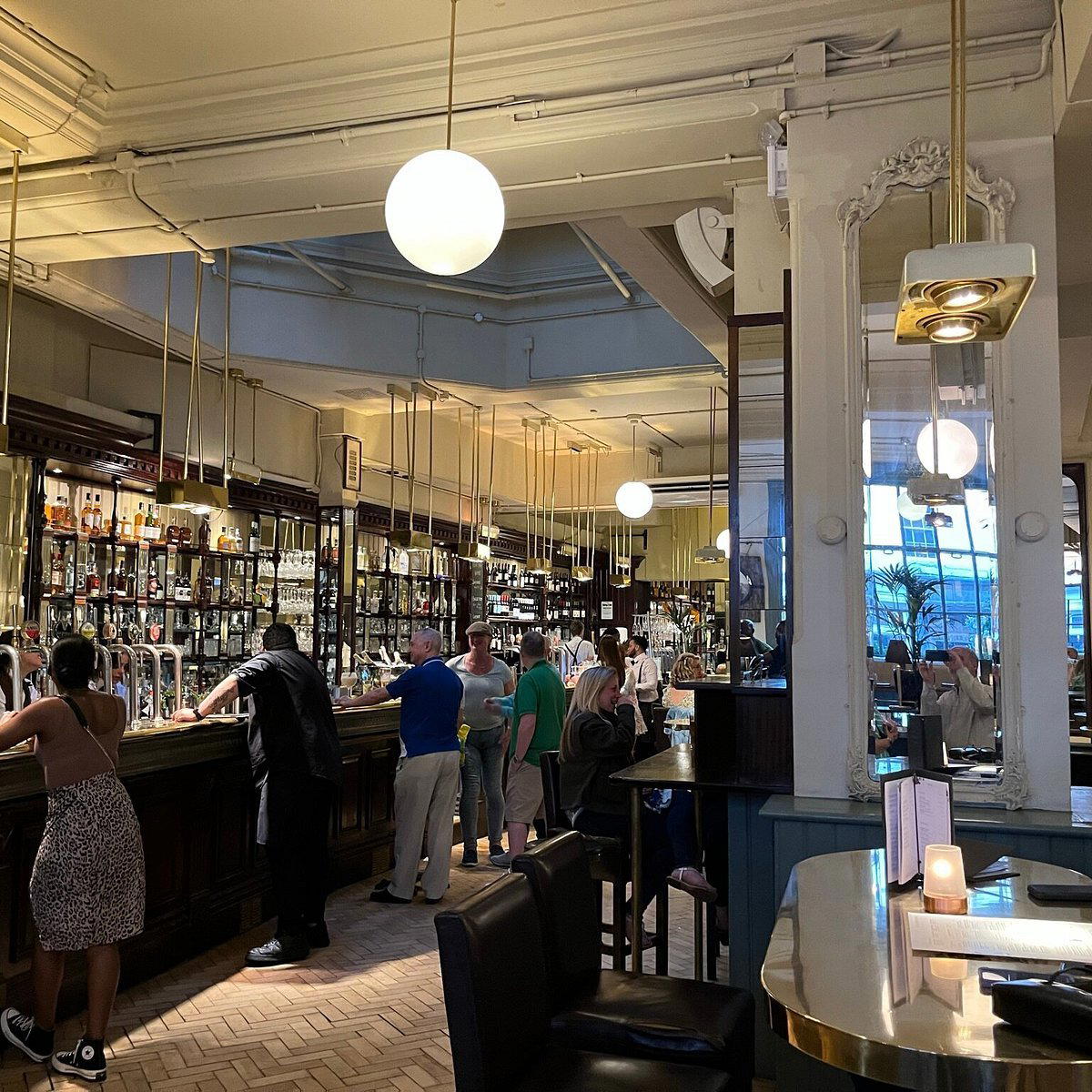 Browns Grill Room restaurant in London, United Kingdom