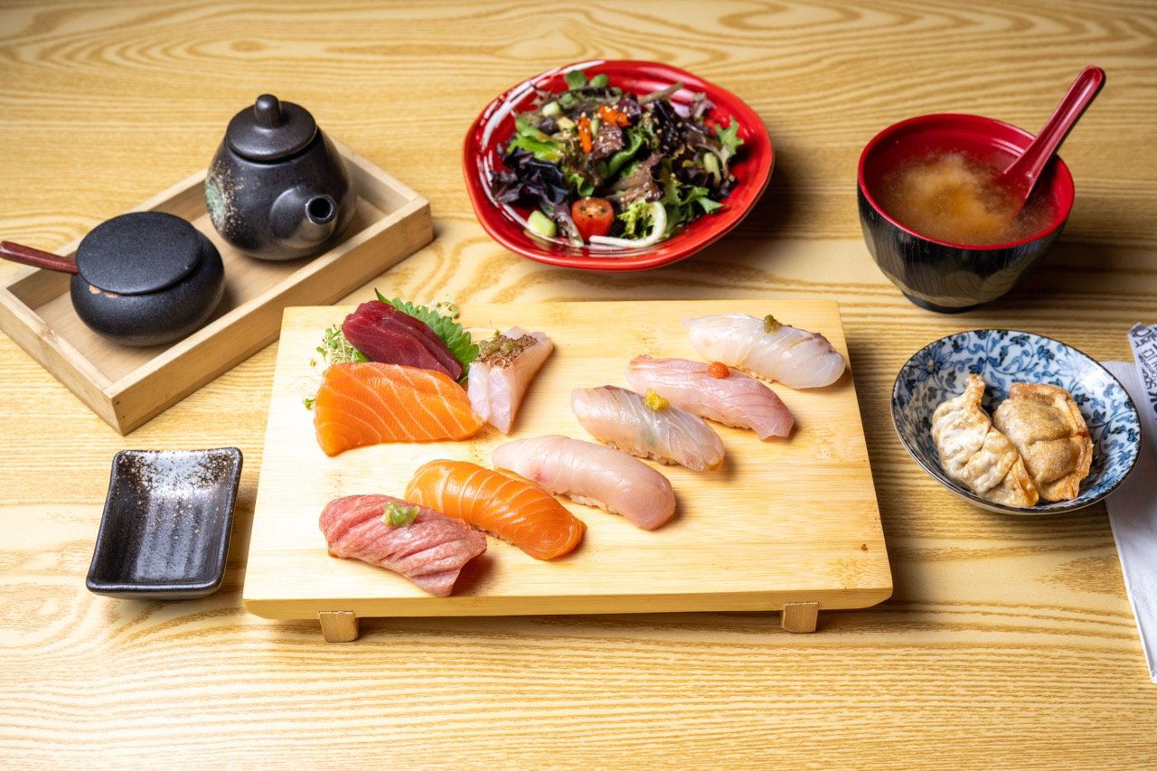 Hato Sushi, Restaurant in Los Angeles