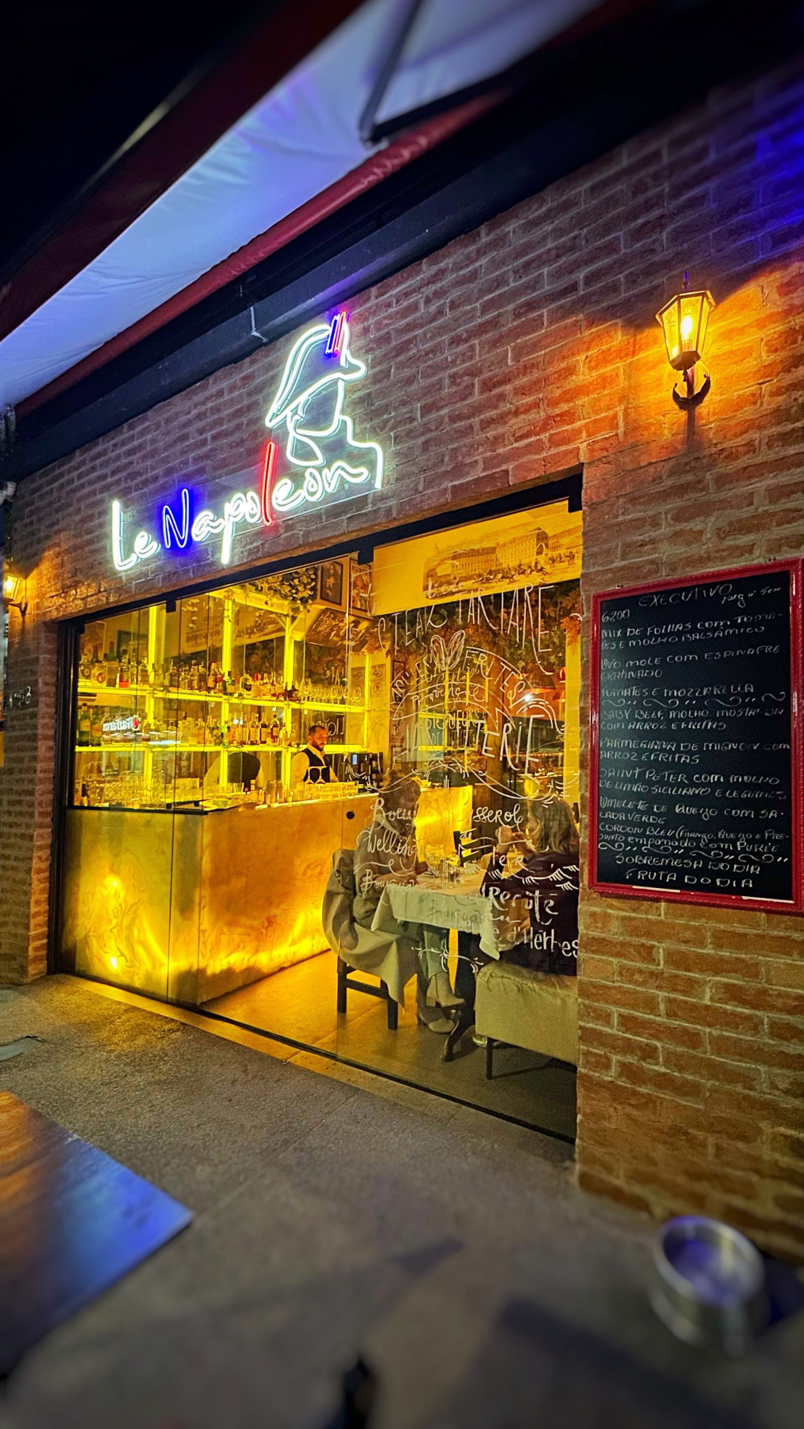 Le Napoleon, Restaurant in São Paulo