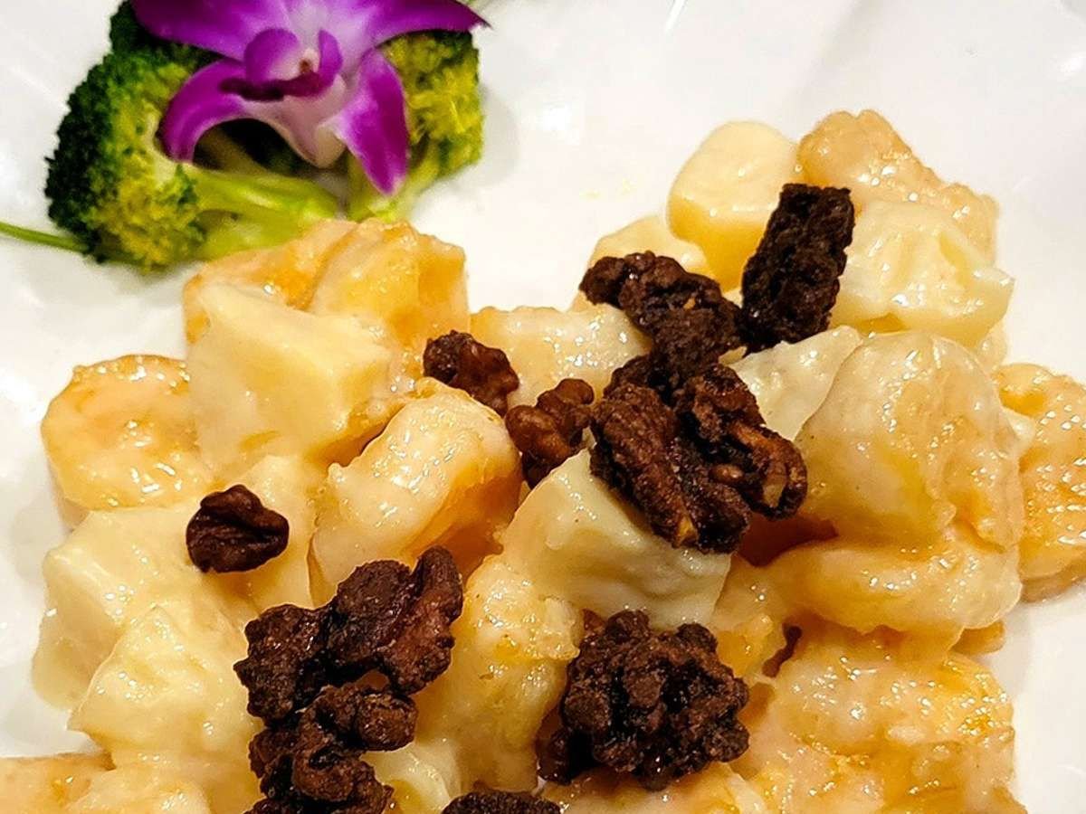 Monark Asian Bistro restaurant in Riverside, United States