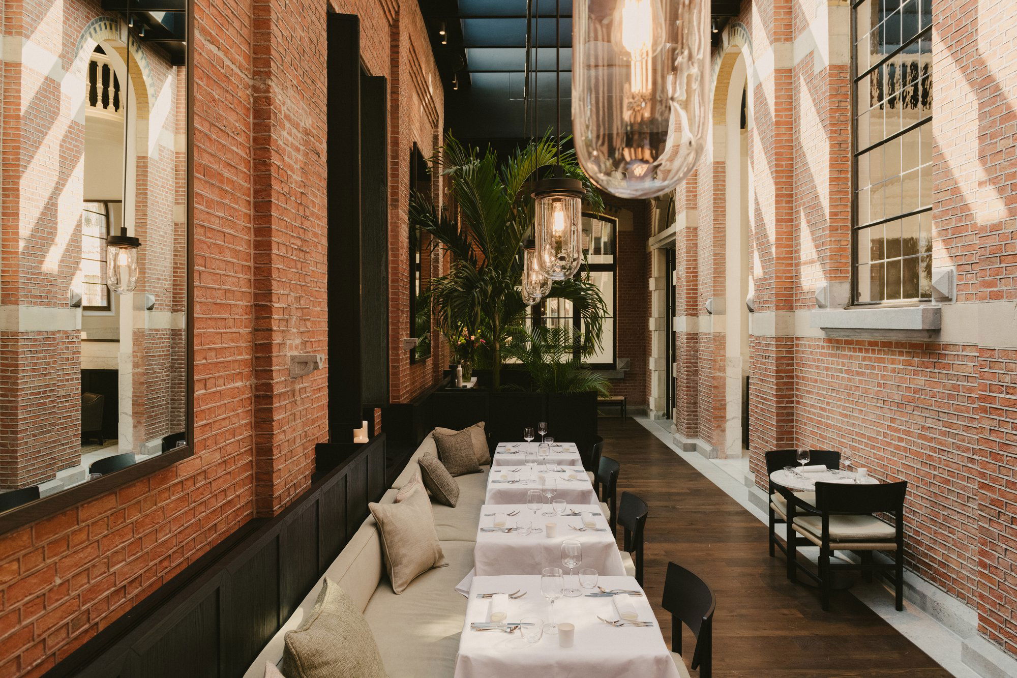 August, Restaurant in Antwerp