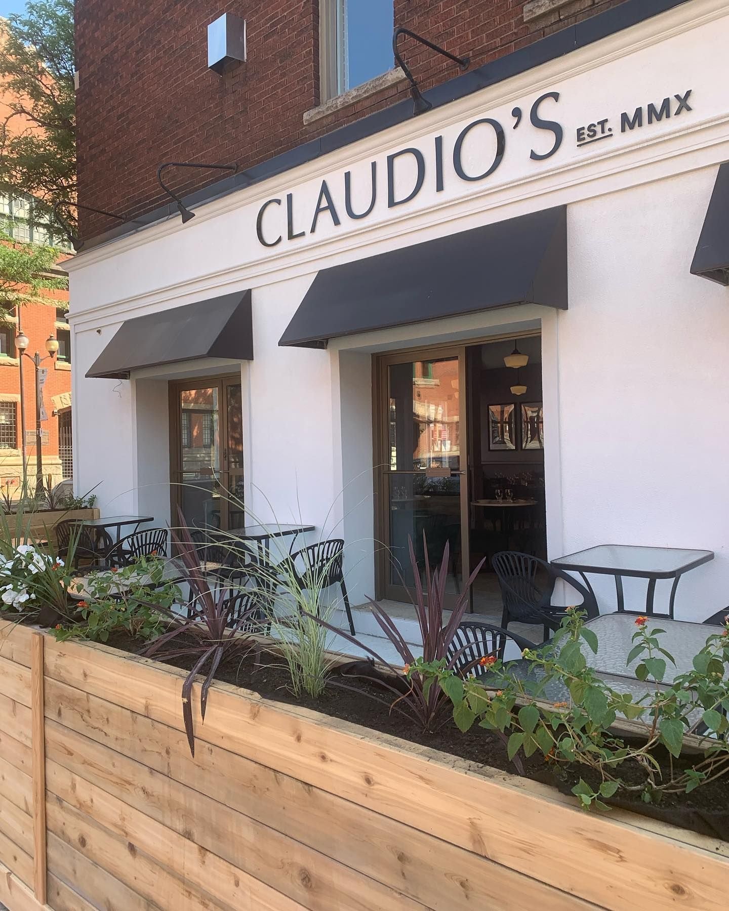 Claudio's Ristorante, Restaurant in Hamilton