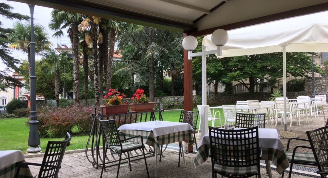 Knezgrad, Restaurant in Lovran