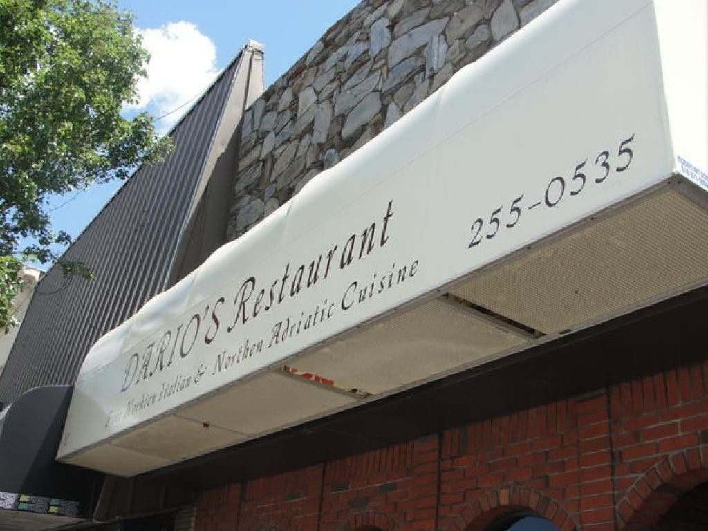 Dario's restaurant in Rockville Centre, United States