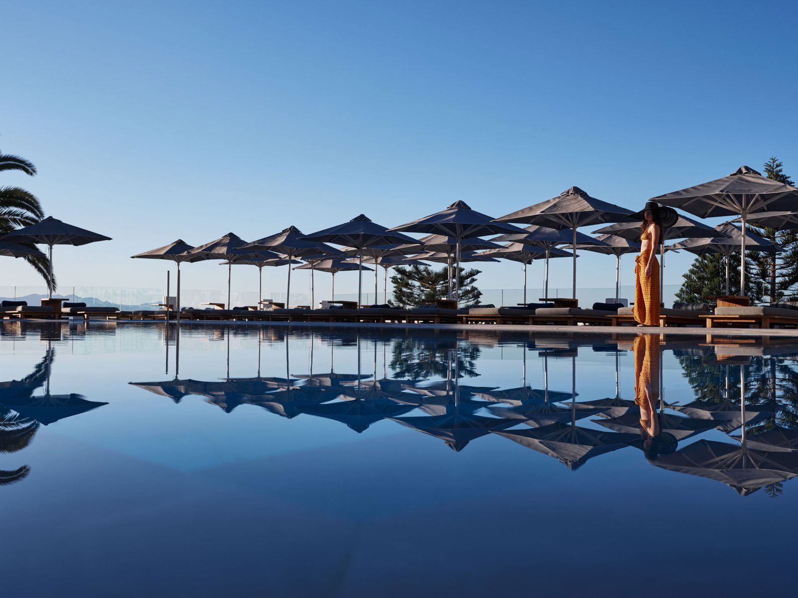 Latitudes, Restaurant in Platis Gialos
