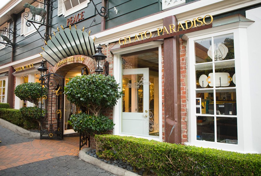 Gelato Paradiso restaurant in Laguna Beach, United States