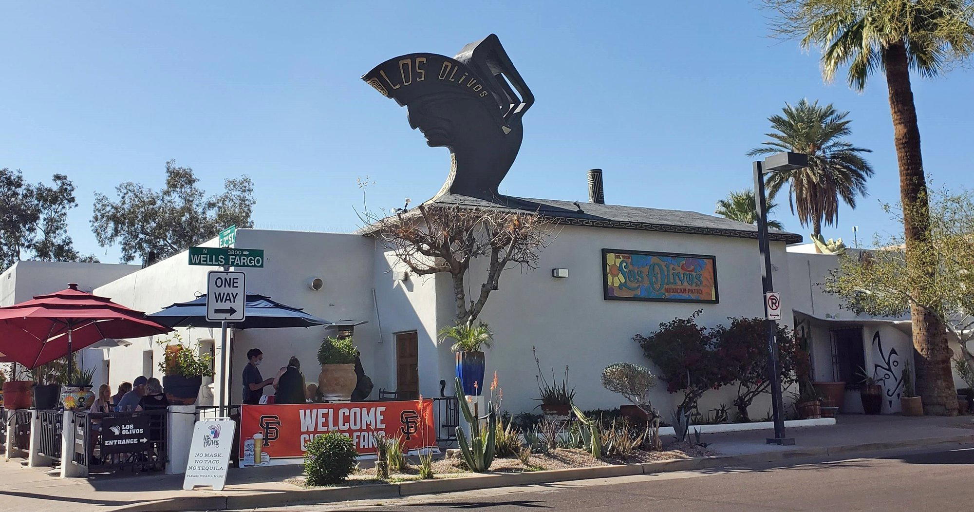 Los Olivos Mexican Patio restaurant in Scottsdale, United States