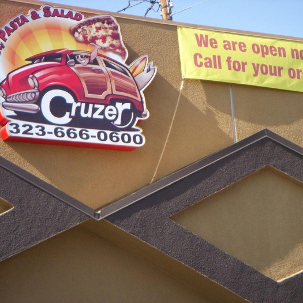 Cruzer Pizza restaurant in Los Angeles, United States