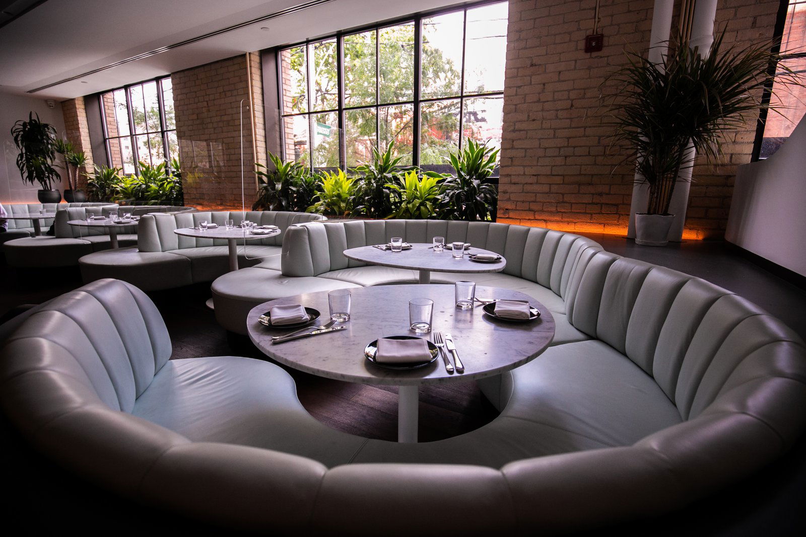 Vela, Restaurant in Toronto