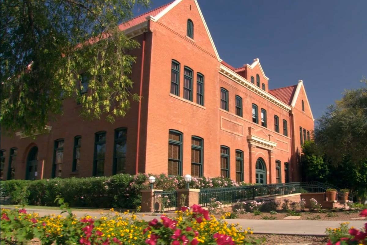 The University Club, Restaurant in Tempe