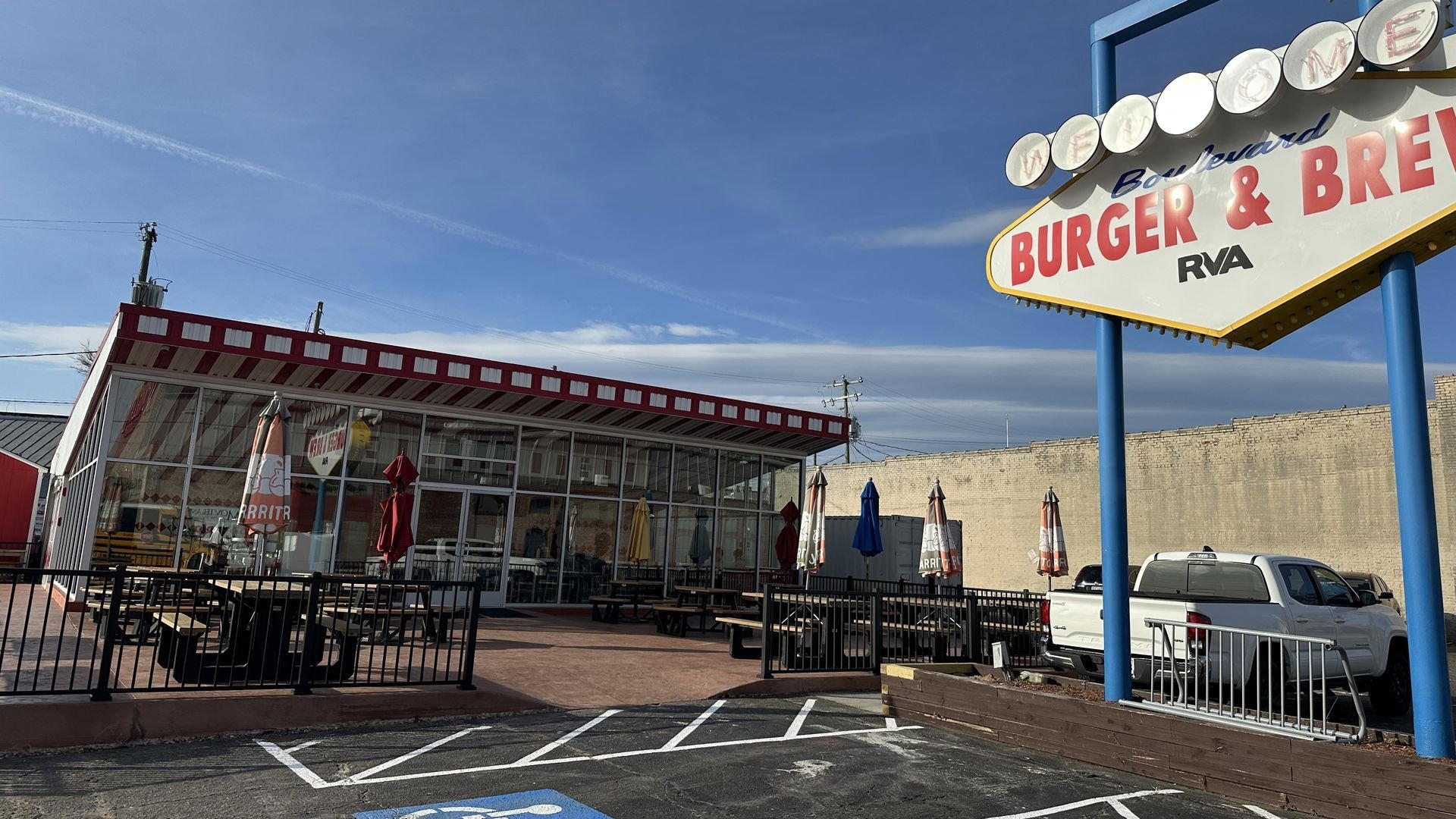 Boulevard Burger and Brew restaurant in Richmond