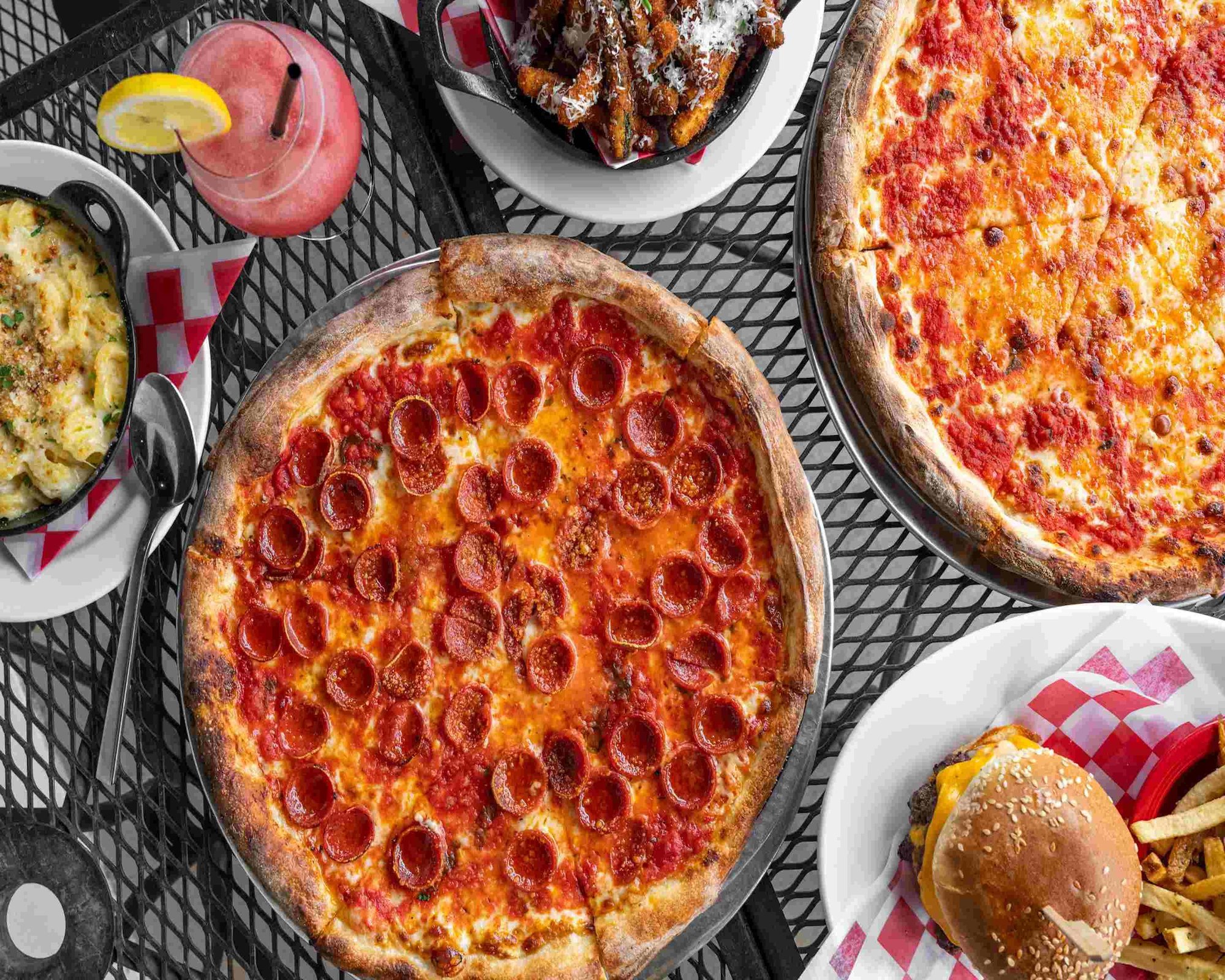 Zoli's NY Pizza, Addison, United States