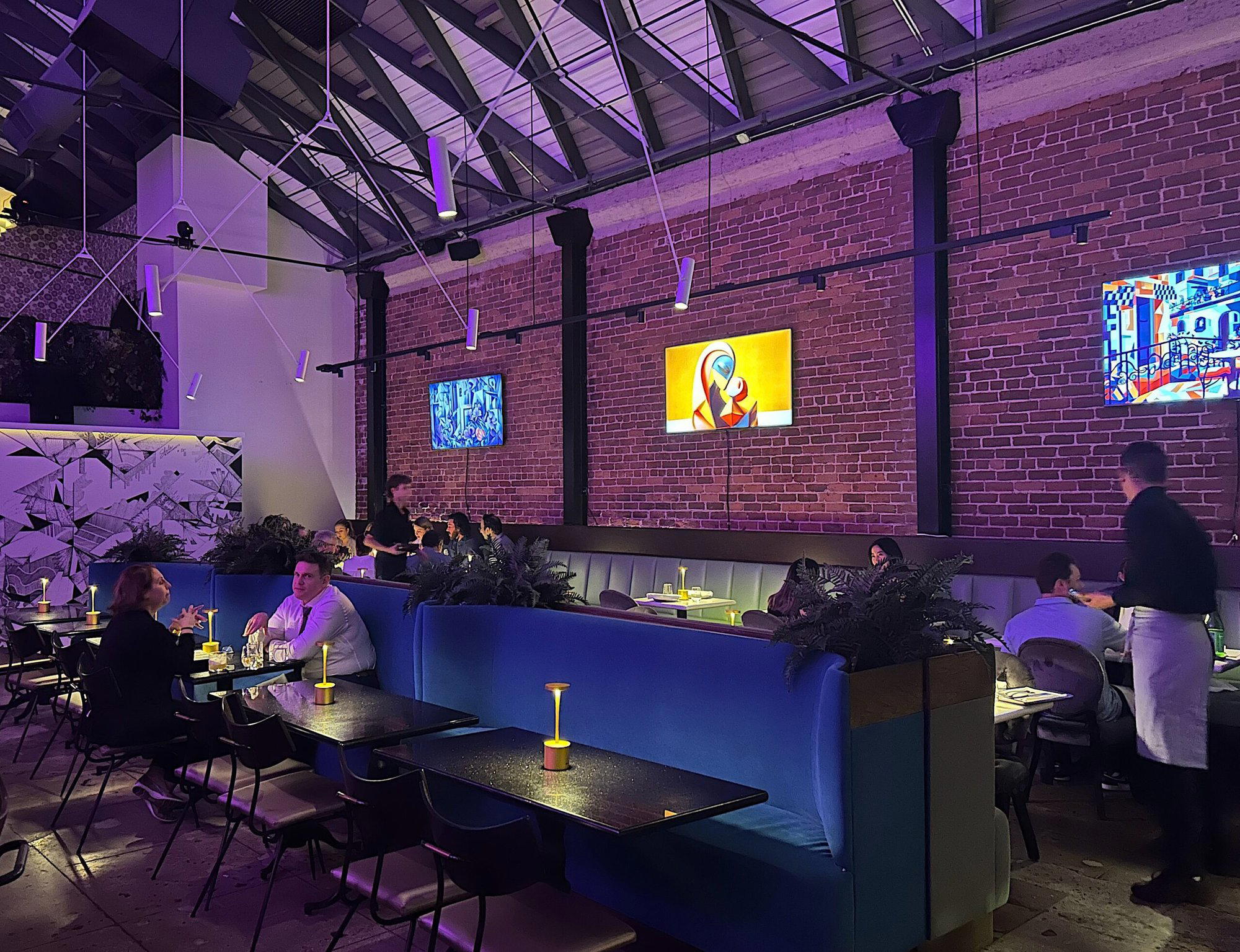 Wolfsglen restaurant in Los Angeles, United States