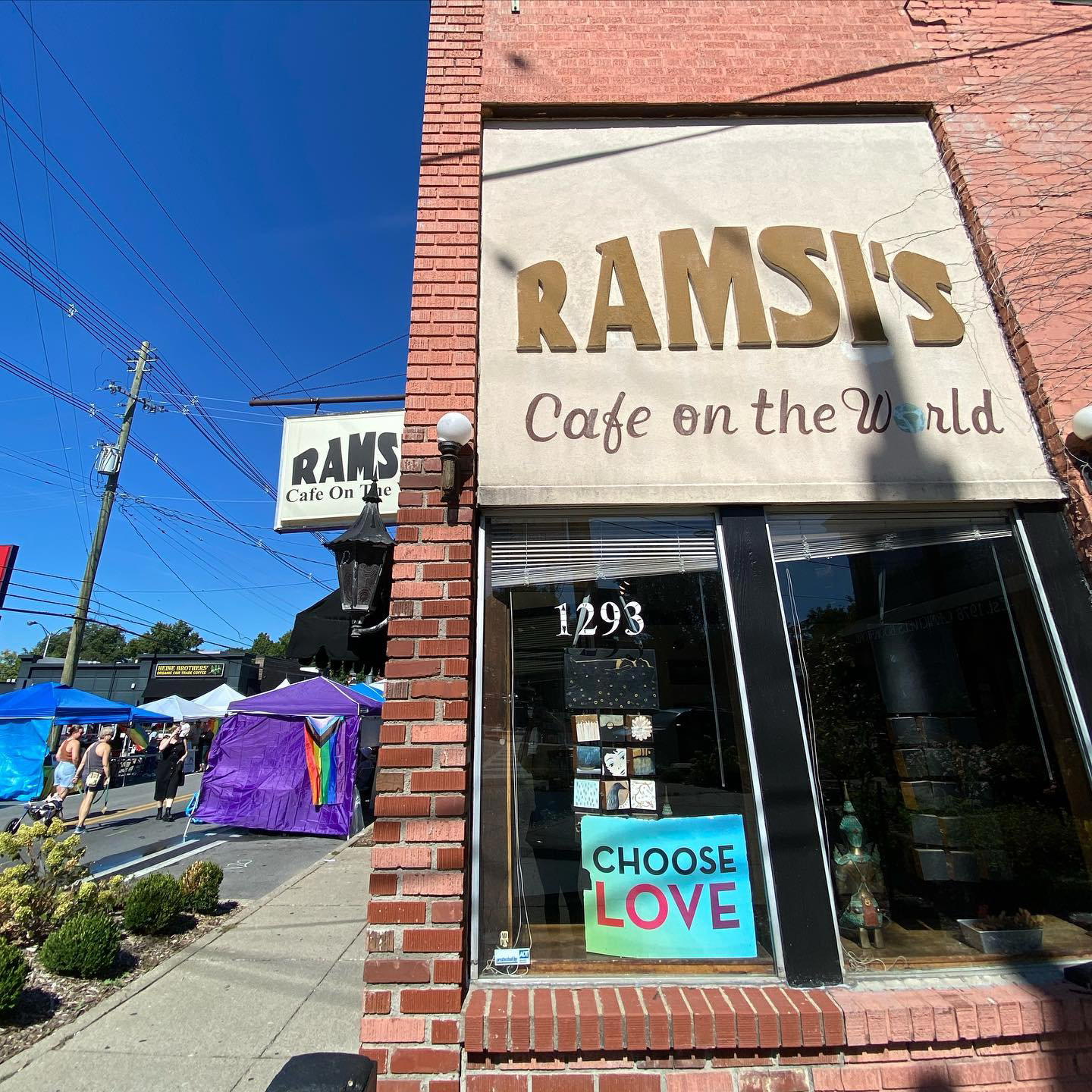 Ramsi's Cafe On The World restaurant in Louisville, United States