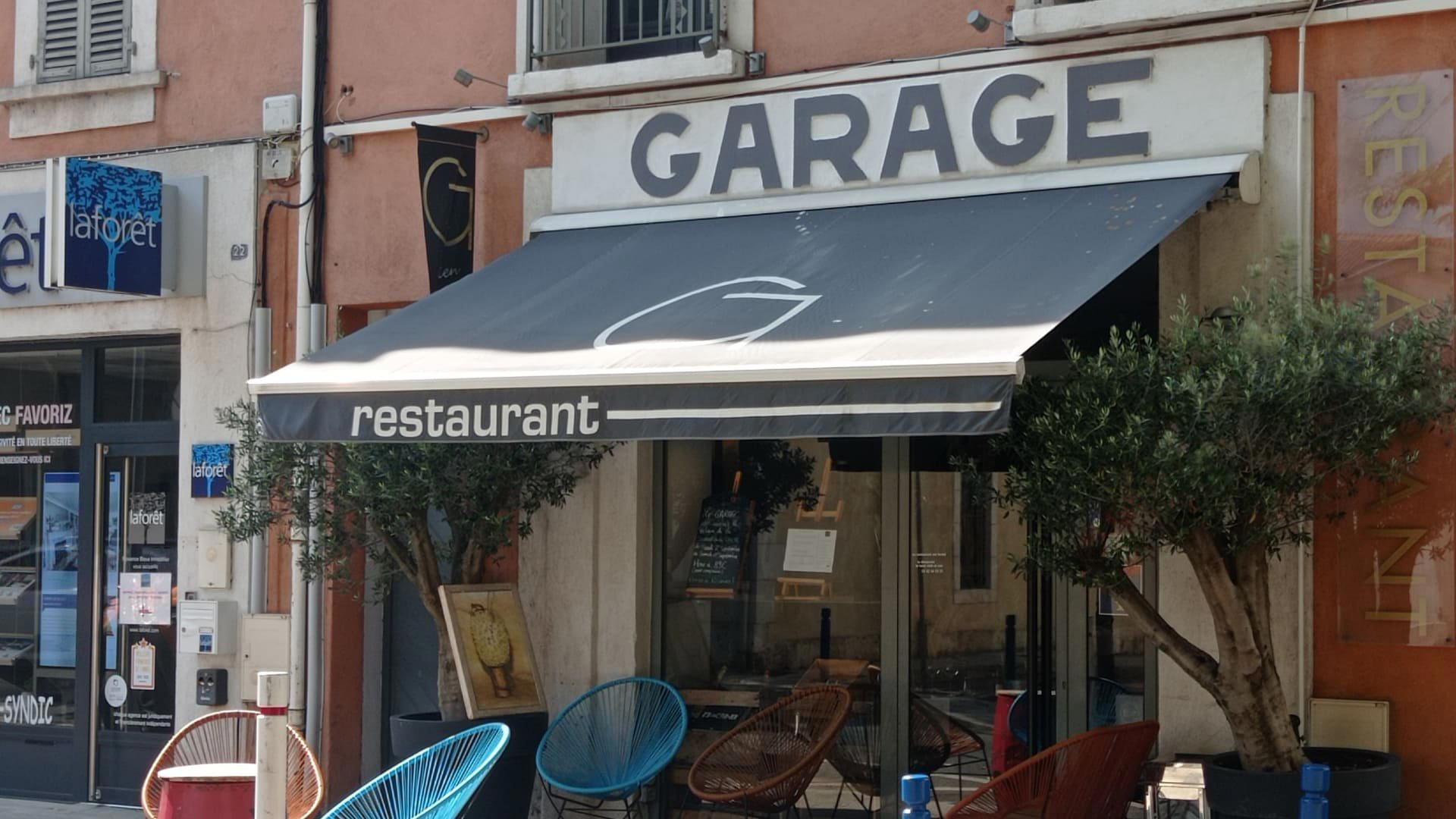 Le Garage restaurant in Martigues, France
