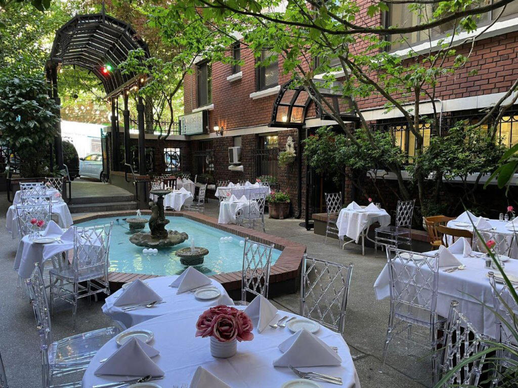 La Fontana Siciliana restaurant in Seattle, United States