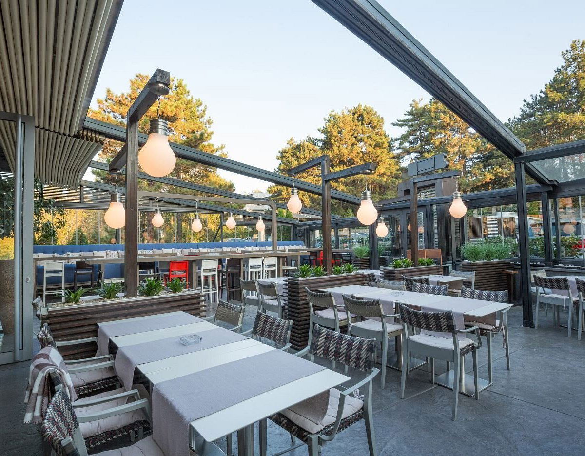 Restoran Dedinje, Restaurant in Belgrade