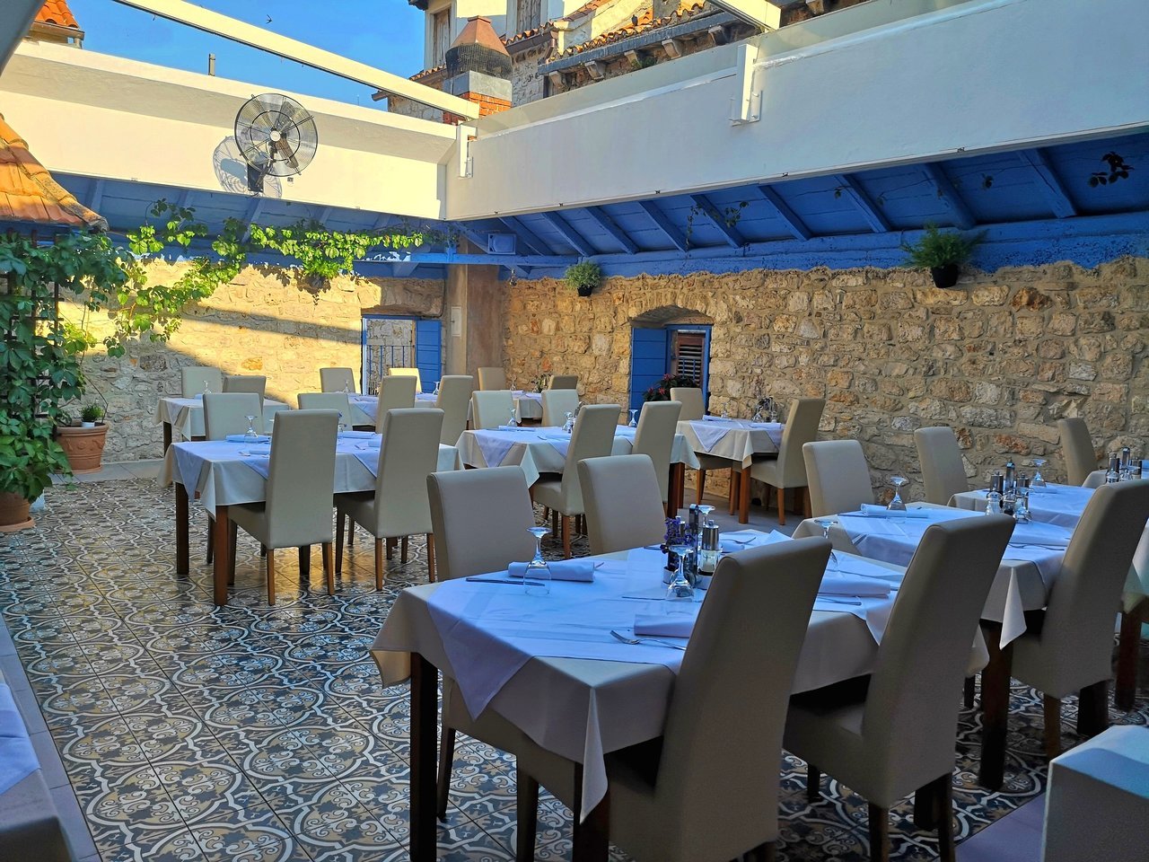 Grande Luna restaurant in Hvar, Croatia