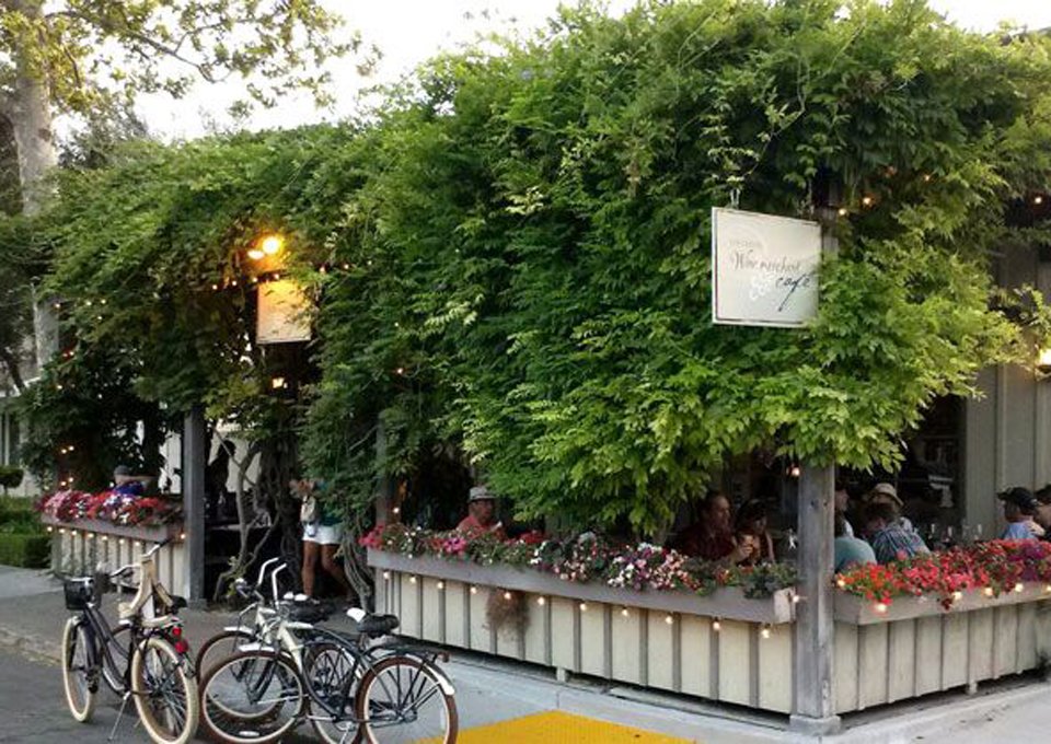 Los Olivos Wine Merchant & Cafe