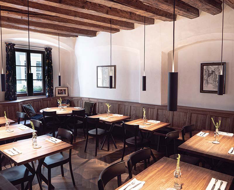 Innsbruck Wirtshaus Weisses Rössl, Restaurant in Innsbruck