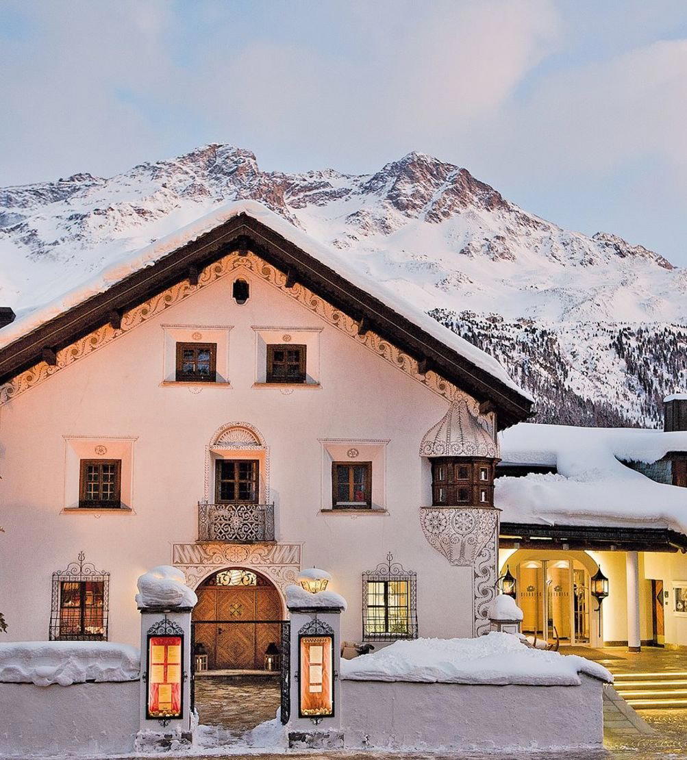 Giardino Mountain restaurant in Champfer