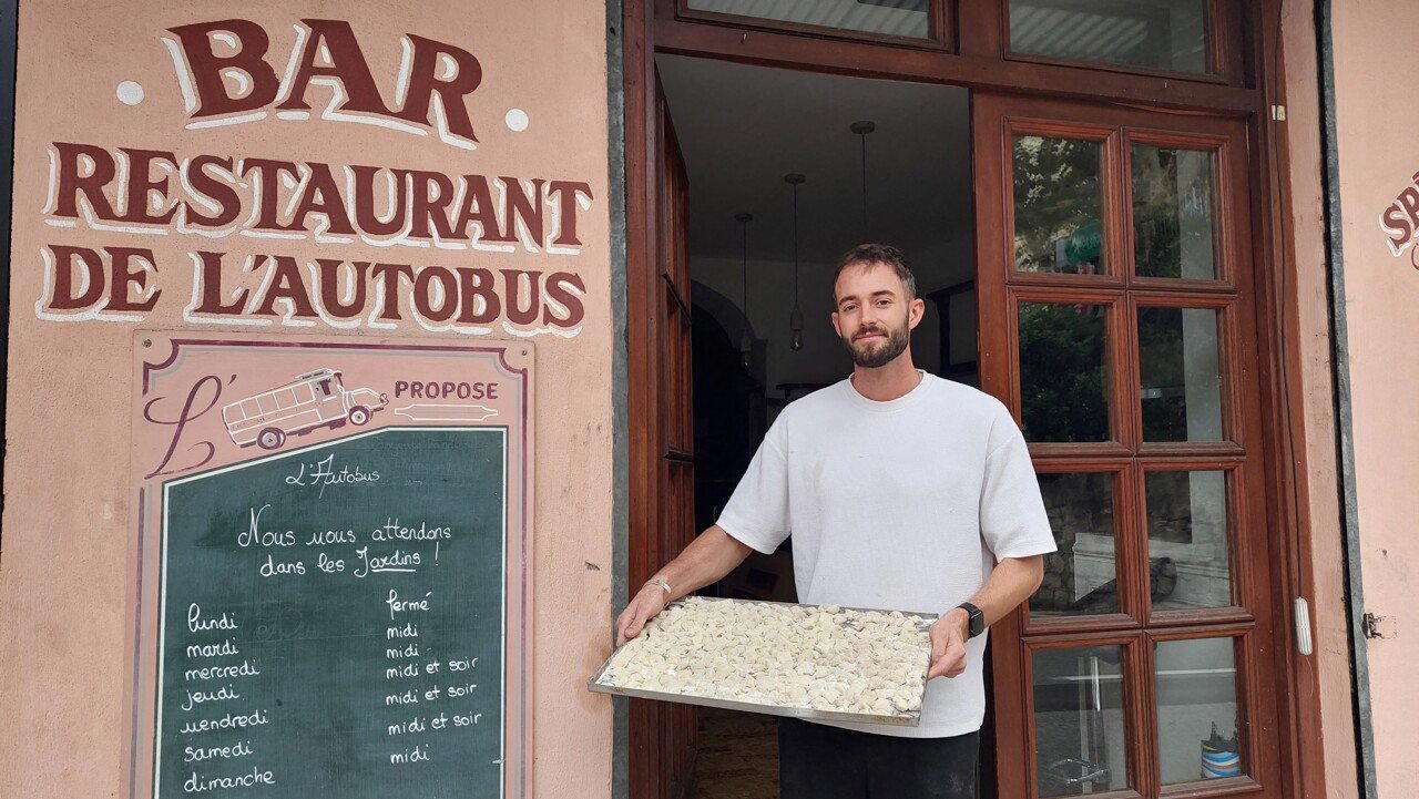L'Autobus restaurant in Nice, France