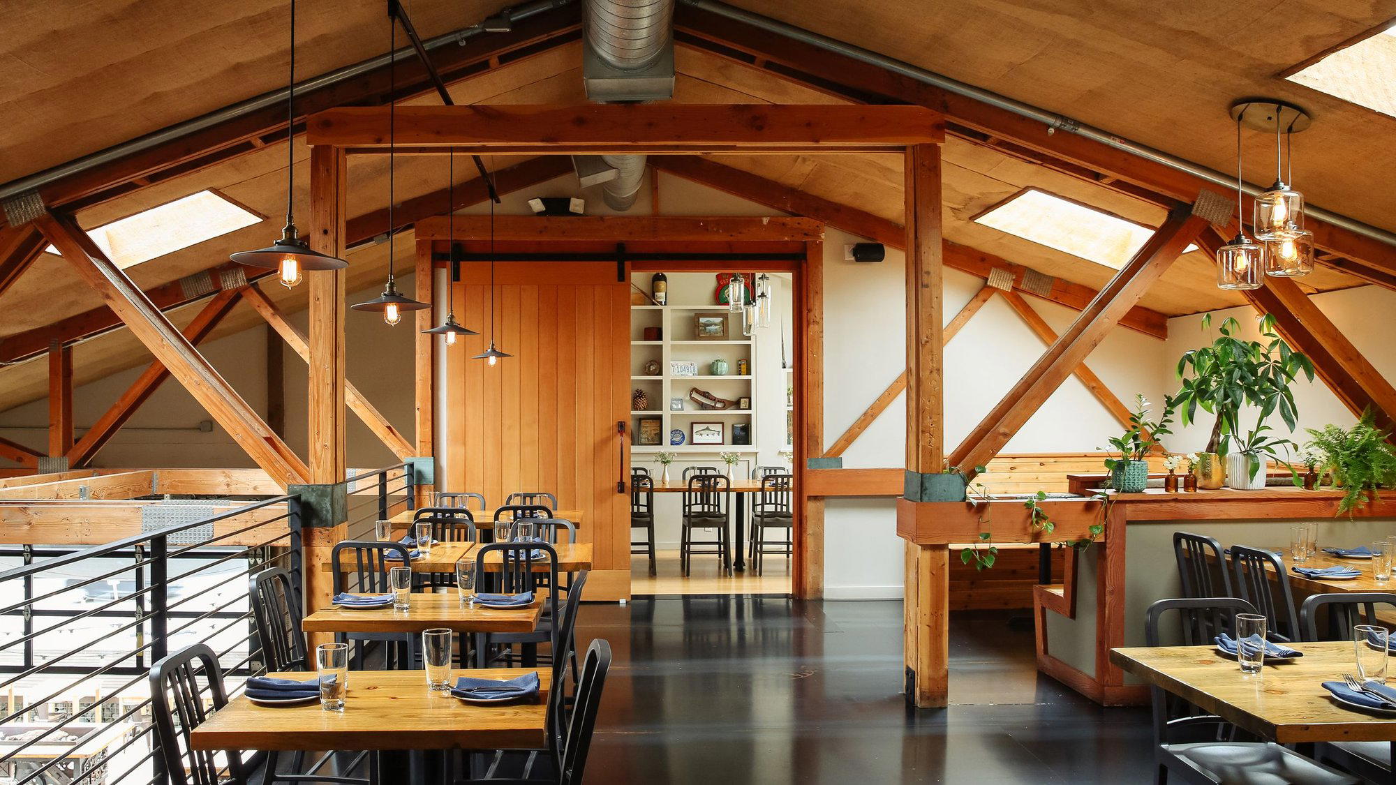 RockCreek Seafood & Spirits restaurant in Seattle, United States