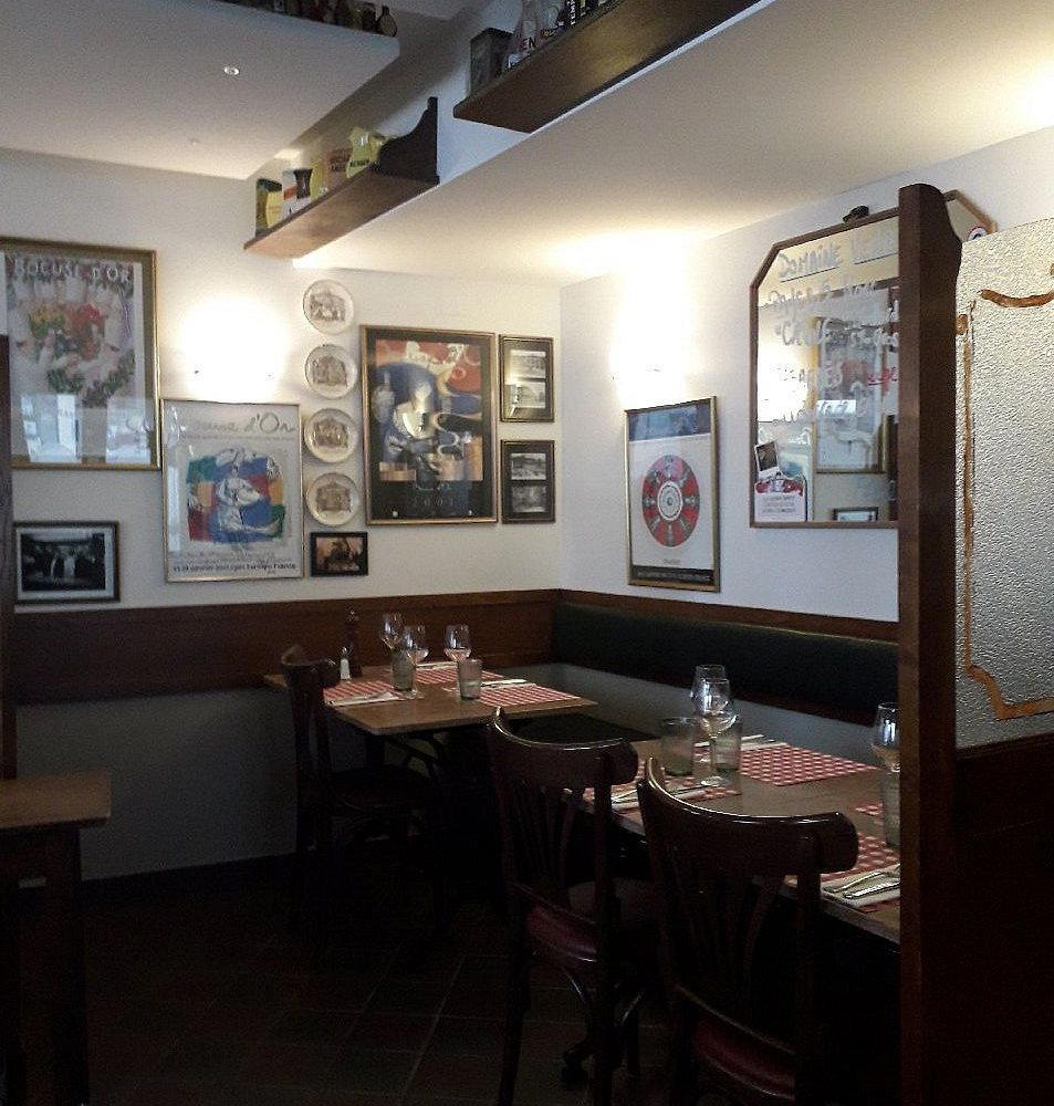Le Comptoir restaurant in Montrevel En Bresse, France