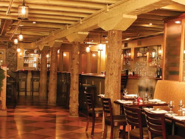 DeWolf Tavern, Bristol, United States