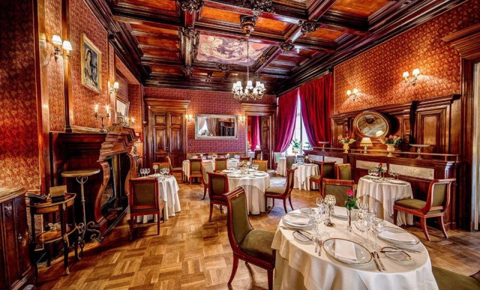 Pod Gigantami restaurant in Warsaw, Poland
