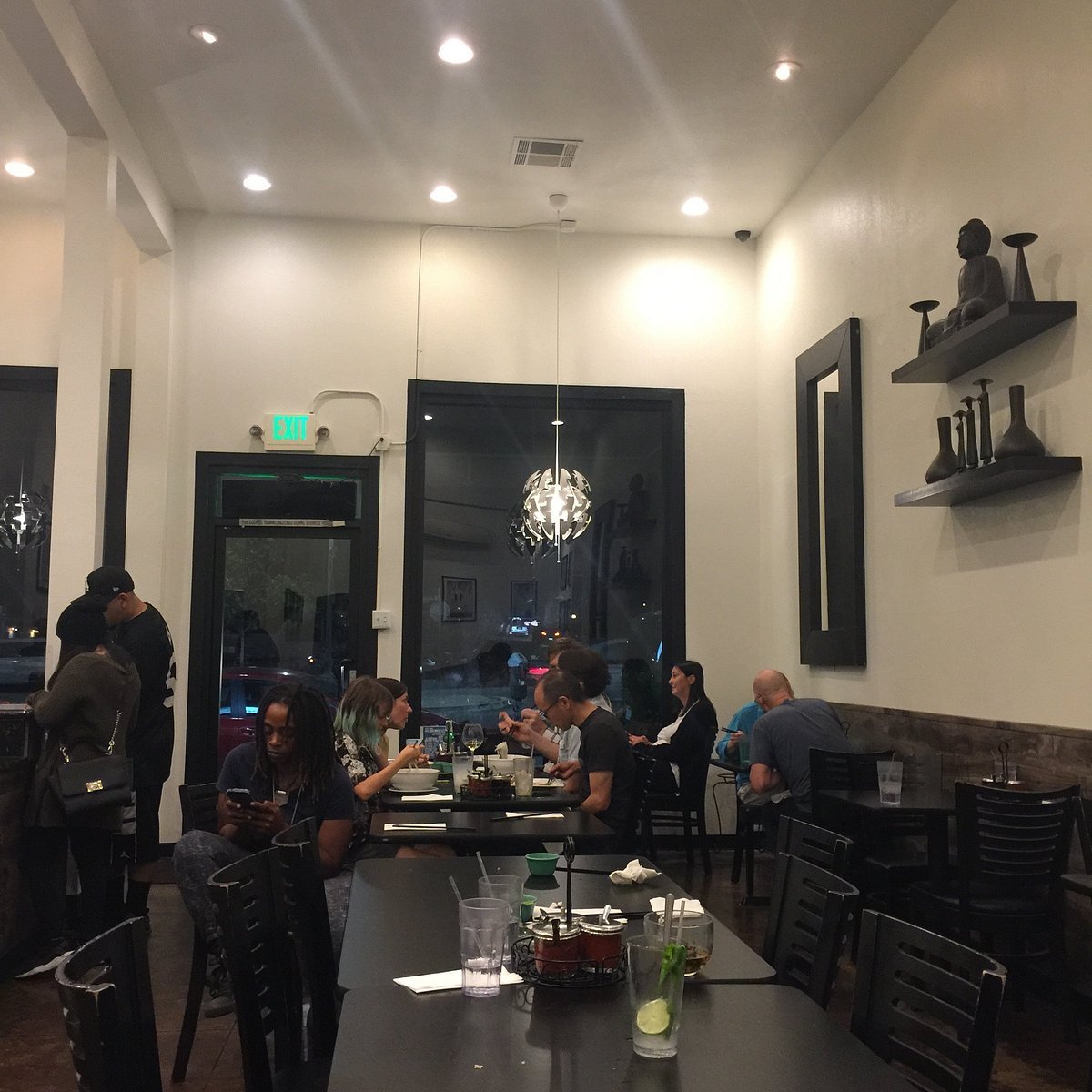 Lemongrass, Restaurant in Los Angeles