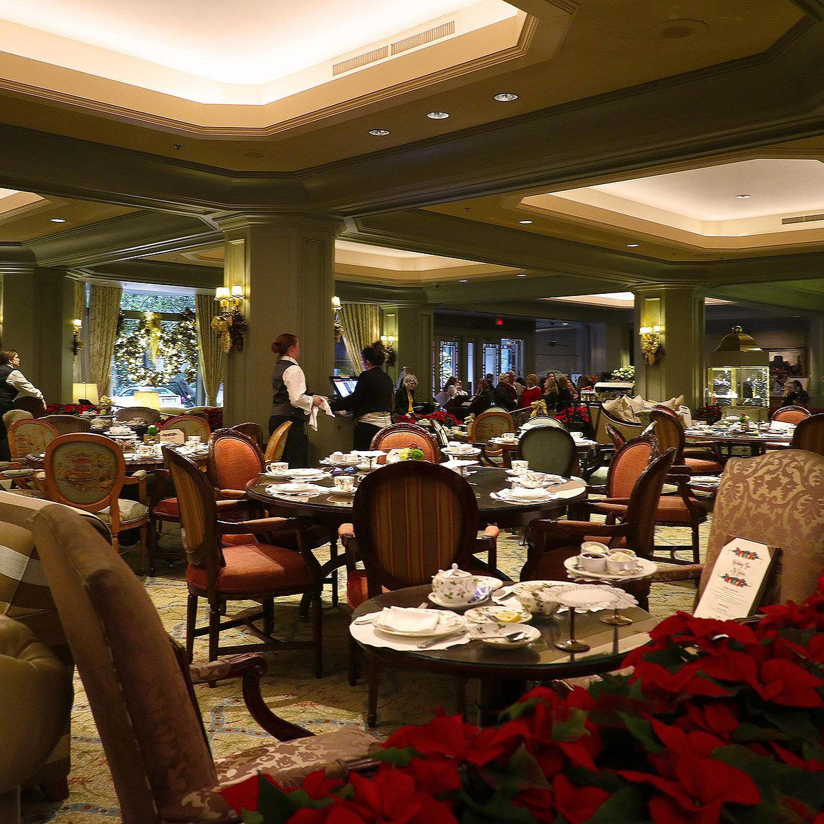 Le Salon restaurant in New Orleans, United States