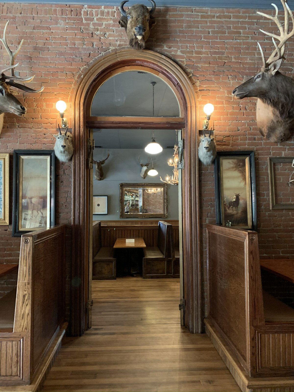 Buckhorn Steakhouse, Restaurant in Winters