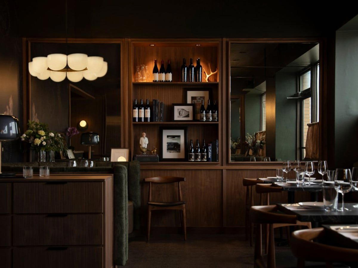 Né de Loup restaurant in Winnipeg