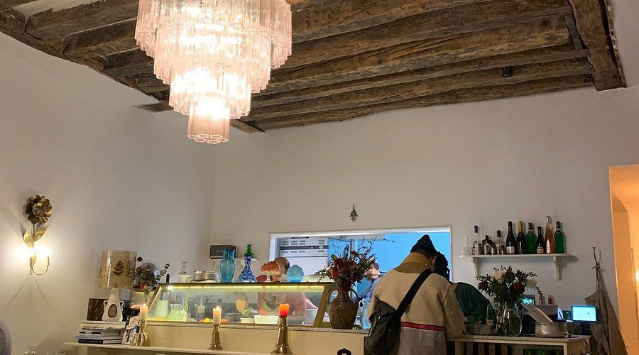 Afendi, Restaurant in Paris