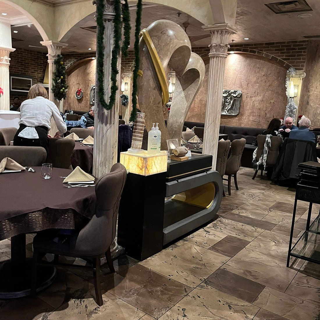 Carmelina, Restaurant in Markham