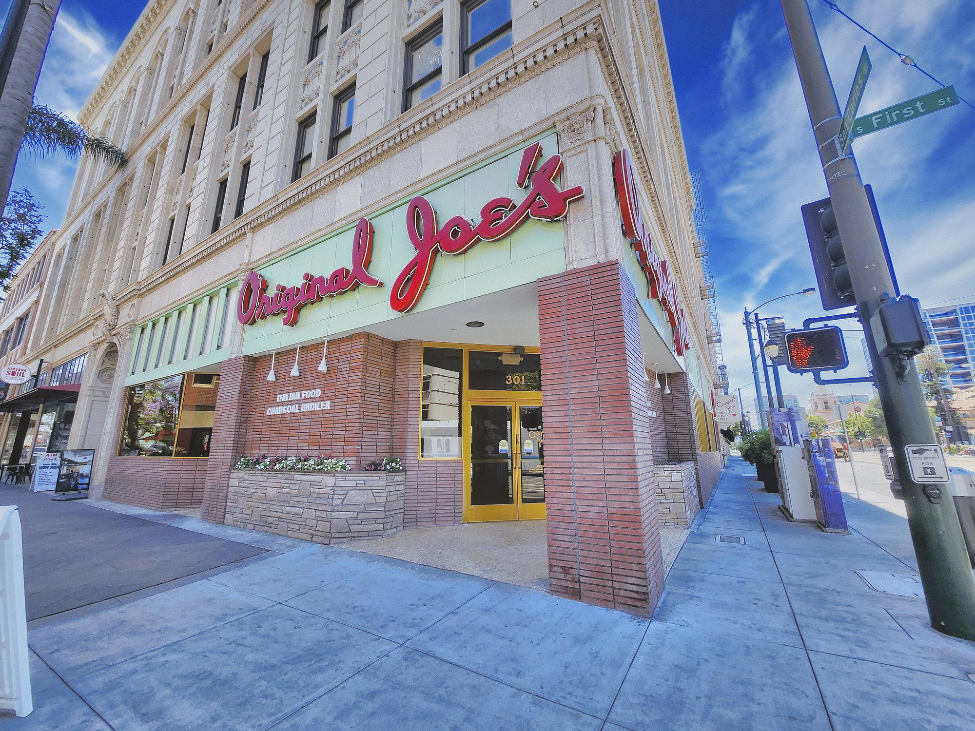 Original Joe's restaurant in San Jose, United States