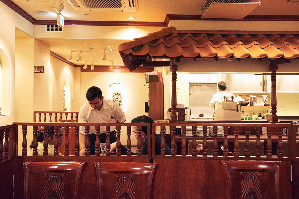 シェ・イノ, Restaurant in Tokyo