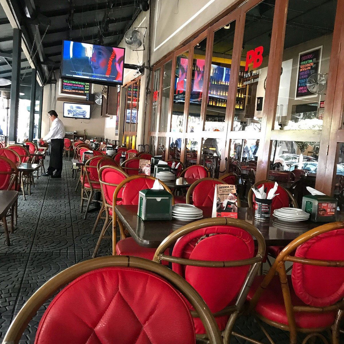 Papa Bill's, Restaurant in Mexico City