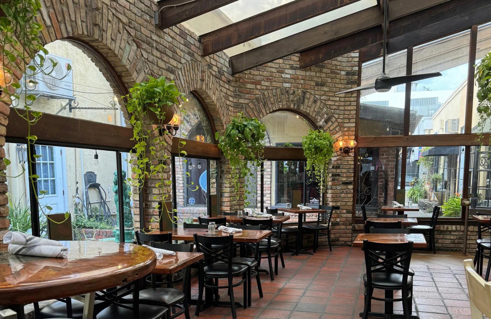 Garp & Fuss restaurant in Winter Park, United States