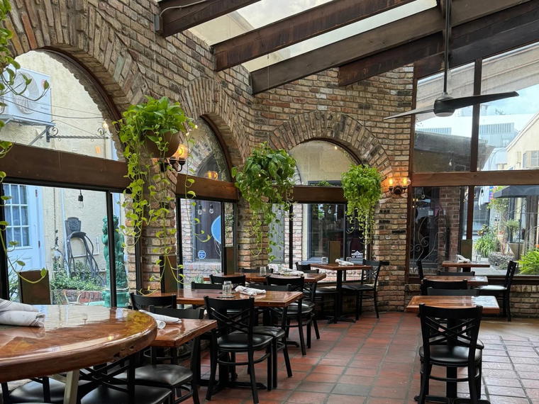 Garp & Fuss, Winter Park, United States