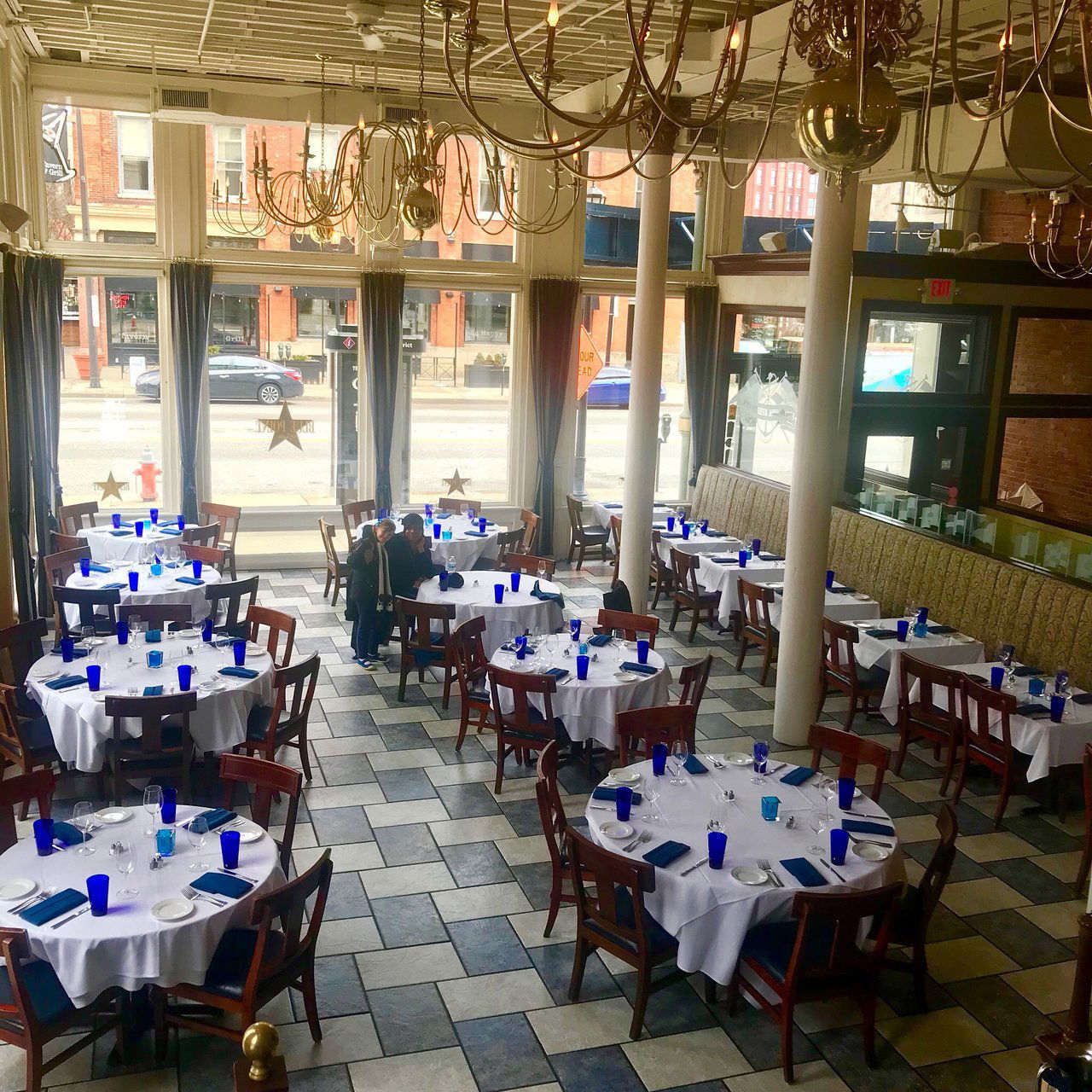 Blue Point Grille, Restaurant in Cleveland