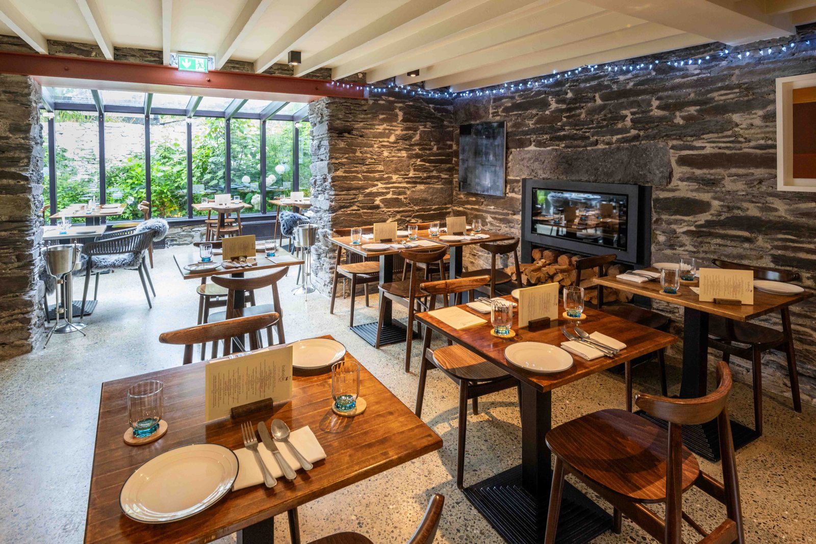 Baba'de, Restaurant in Tullagh